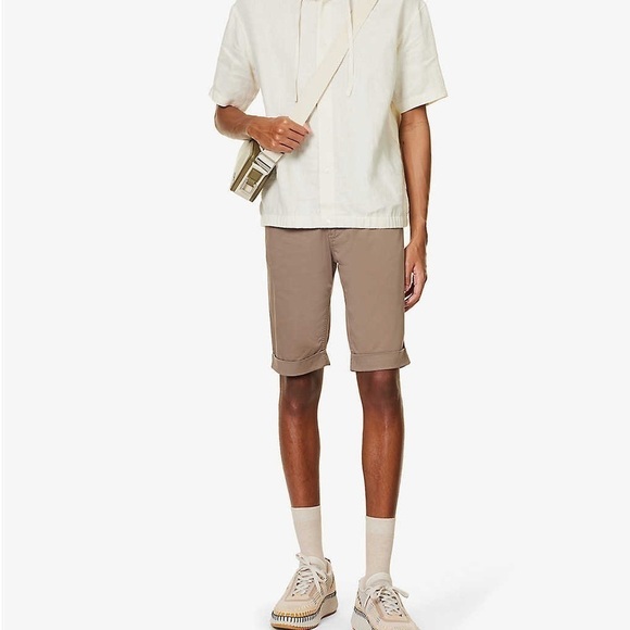 Armani Jeans,32, Khaki Color Men’s Shorts, Excellent Condition, Easily Unisex - Picture 1 of 13